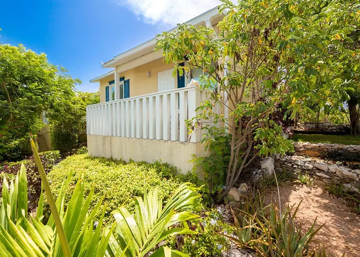 Kokomo Botanical Resort - Caribbean Family Cottages